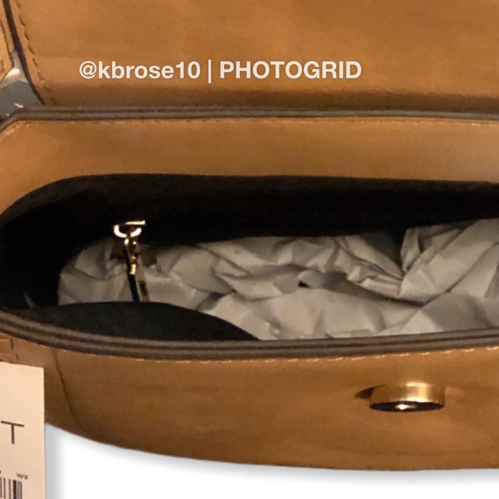 ‼️SOLD‼️Gorgeous Camel Studded Crossbody Bag - Picture 4 of 7